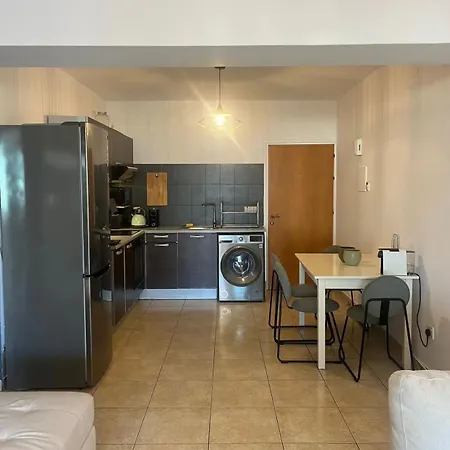 Appartement 2 Bedroom Flat In Centre