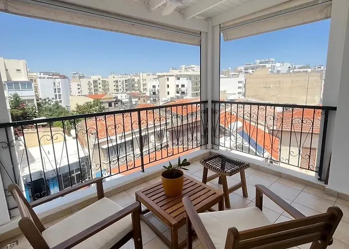 2 Bedroom Flat In Centre Larnaca