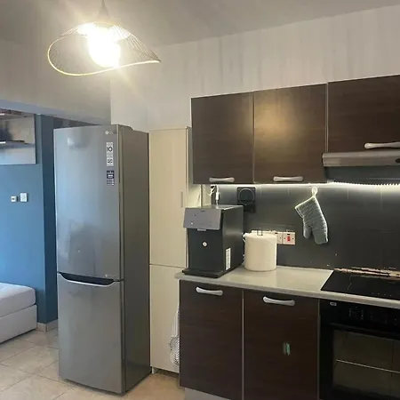 דירה 2 Bedroom Flat In Centre *